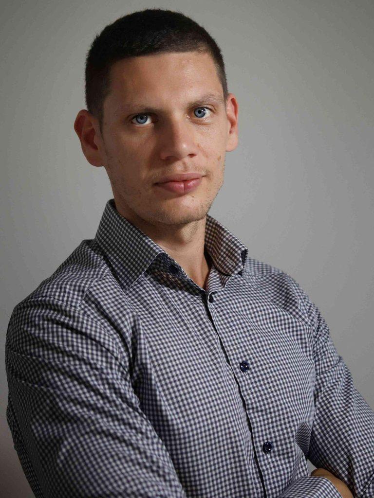Gáspár Gergely - Direkt beszerzés